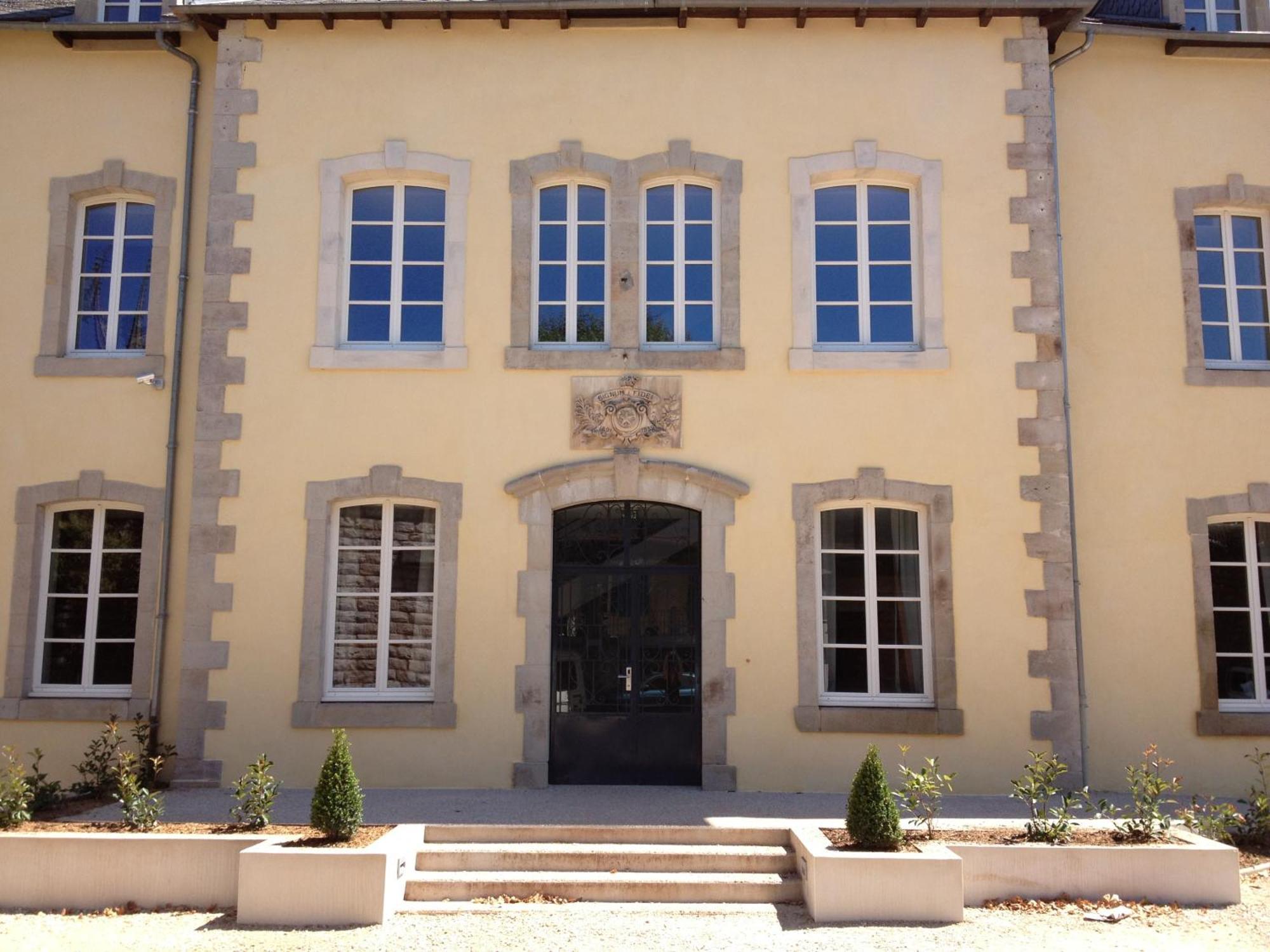 Le 1837 Aparthotel Saint-Affrique Exteriör bild