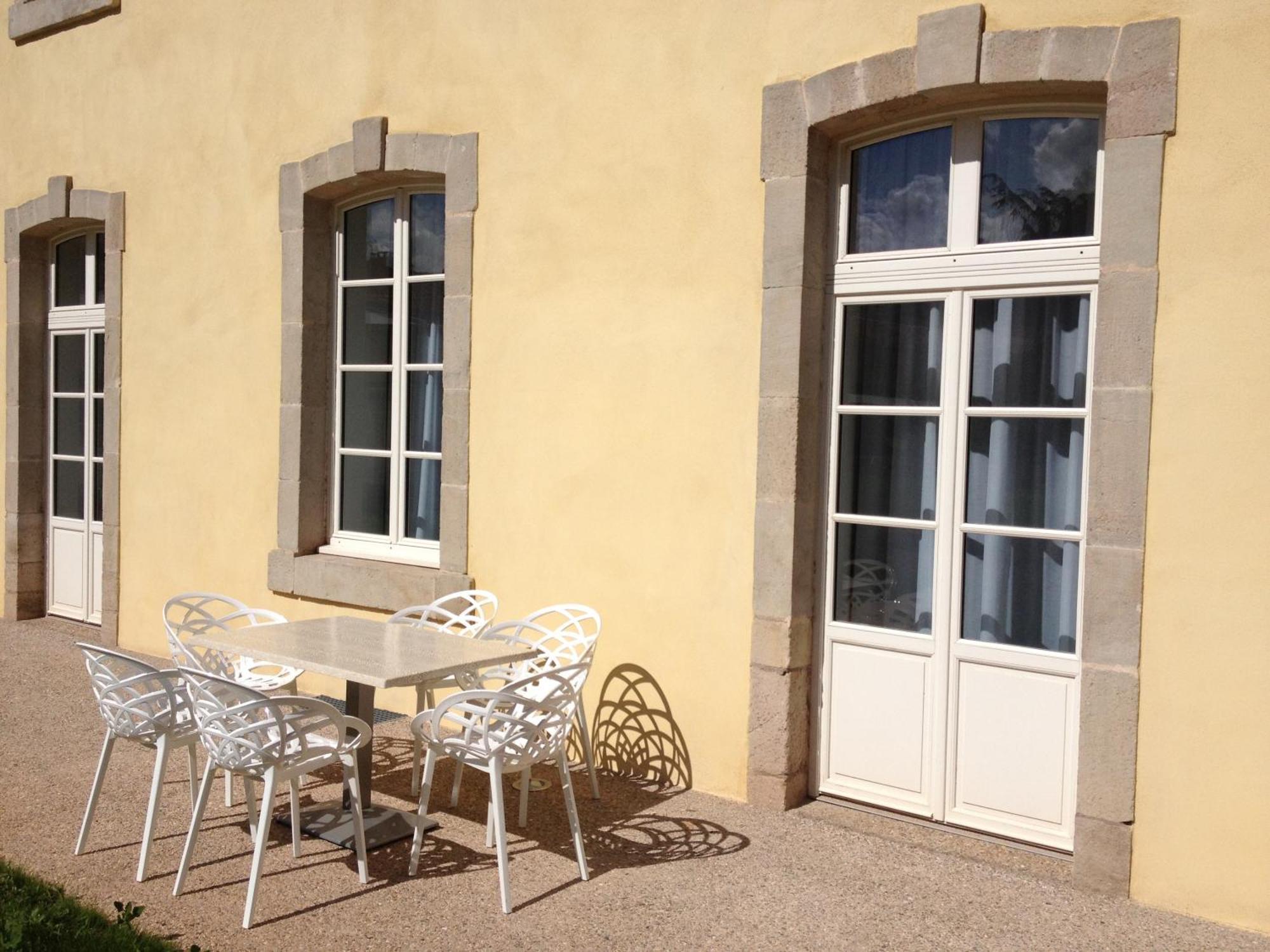 Le 1837 Aparthotel Saint-Affrique Exteriör bild