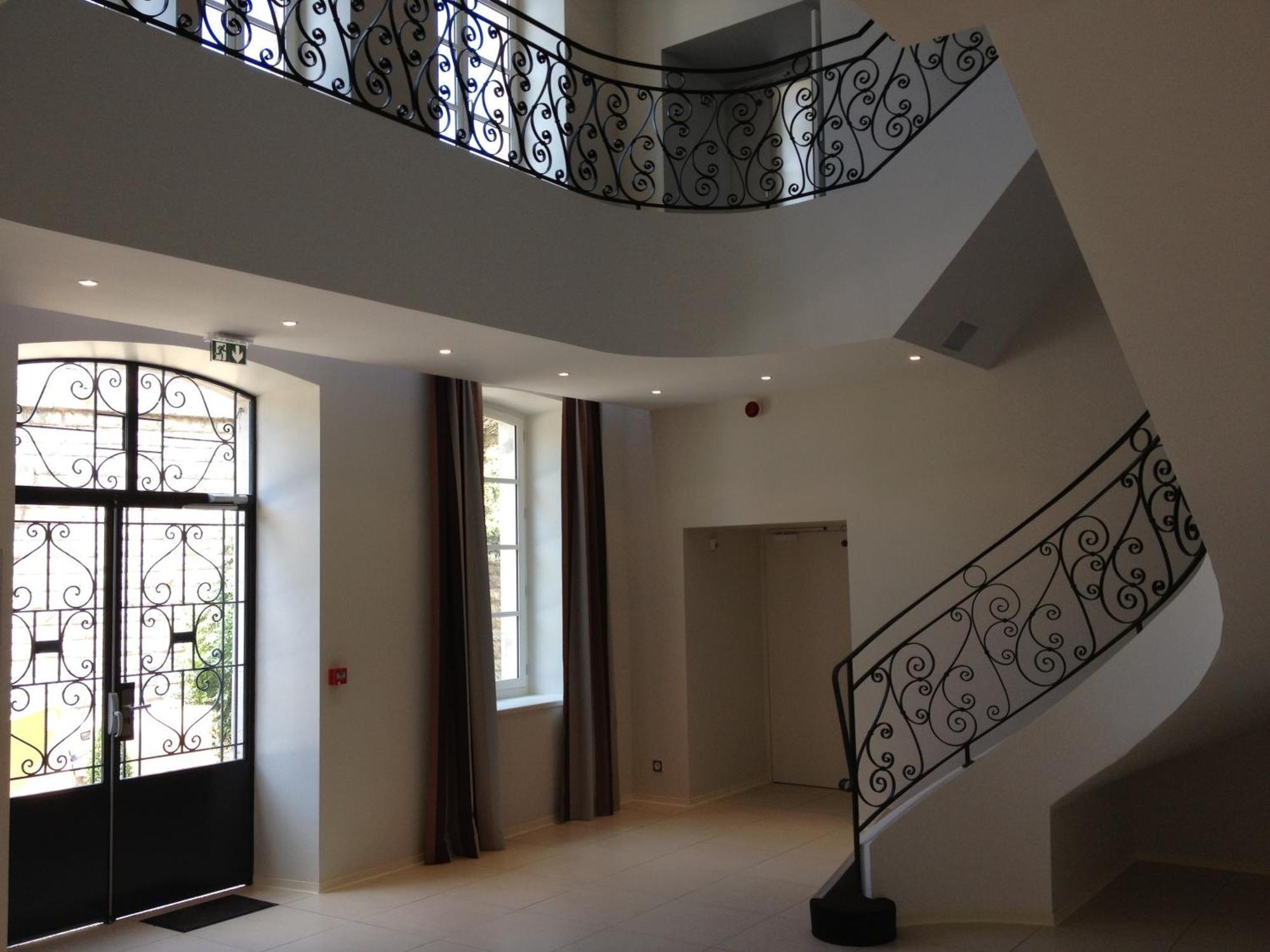 Le 1837 Aparthotel Saint-Affrique Exteriör bild